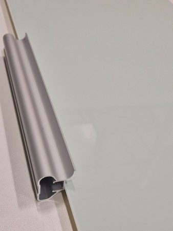 Grønt glass med aluminium tykk profil 180-210cm (pris pr dør)