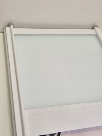 Hvit glass med hvit smal profil 270-315cm 3 dører (pris pr dør)