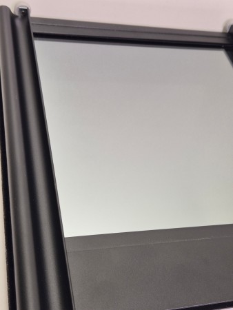 Sotet speil med sort tykk profil 150-180cm (pris pr dør)