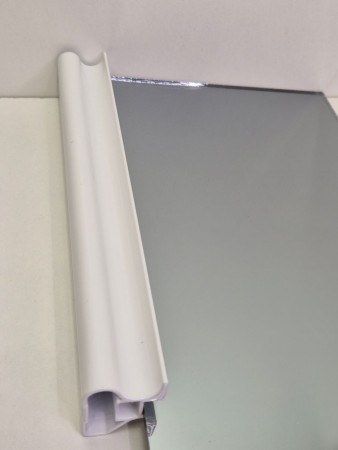 Sotet speil med hvit tykk profil 210-251cm (pris pr dør)